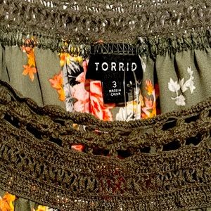 Torrid plus Sized Flowers green top